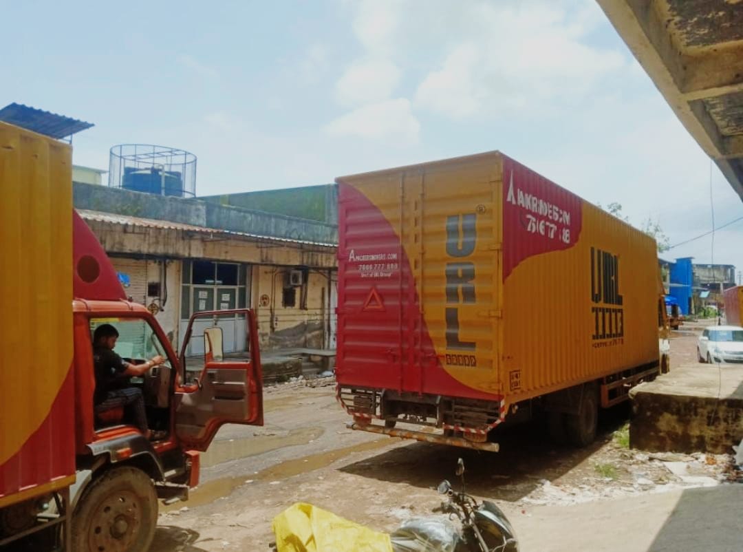 URL Group logistics